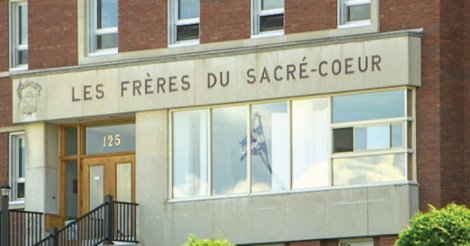 Homosexualité et chantage : Les confessions du prêtre du Sacré Cœur