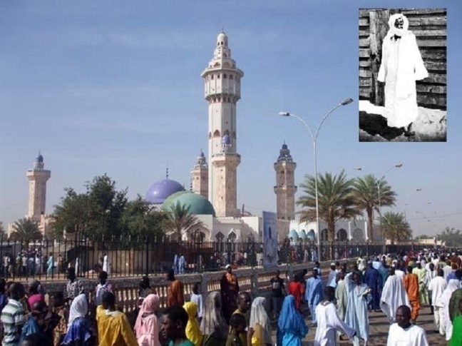 Prière de vendredi – La grande mosquée de Touba remplie de fidèles