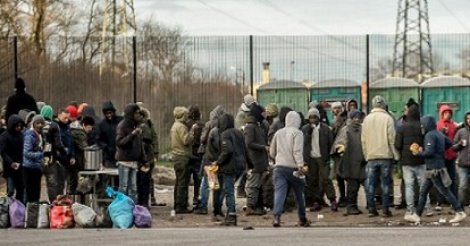 Calais: l’Etat reprend la main sur la distribution de nourriture aux migrants