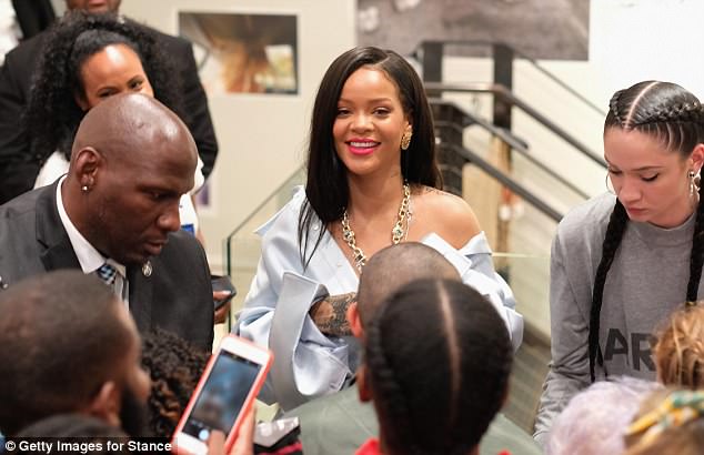 Rihanna dévoile enfin sa mère et elle est sublime !