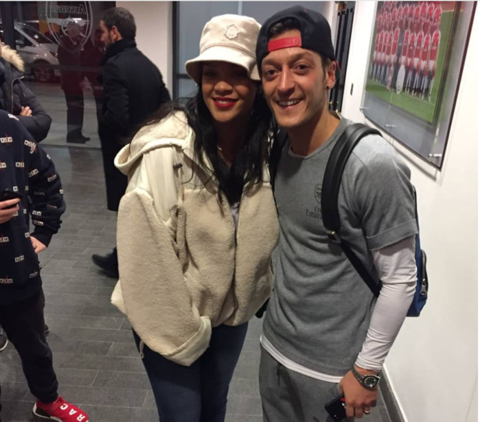 Allemagne : le racisme, la Fédération, les médias... Özil se met en retrait de la sélection et tire à vue !