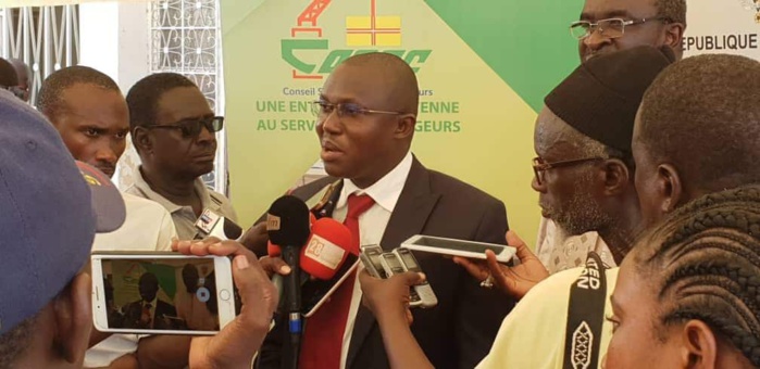 Le DG du COSEC M.Mamadou Ndione à entrepris une vaste campagne de tournée économique dans les chambres de commerce et de métiers du Sénégal.