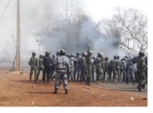 Fermeture des frontières terrestres et aériennes du Mali (putschistes)