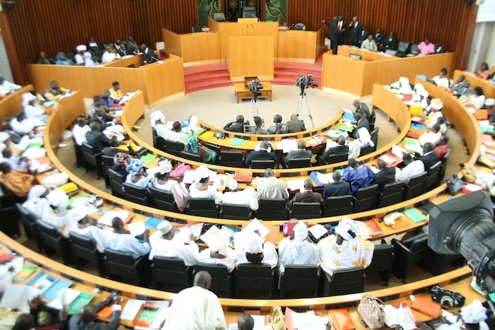 Assemblée nationale : Cissé Lô exige un audit de la gestion de Niasse