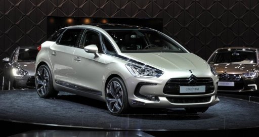 François Hollande choisit une Citroën DS5 hybride pour son investiture