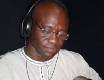 ECOUTEZ. Revue de presse du 25 aout 2012 (Wolof) par Mamadou Ndiaye "Doss"