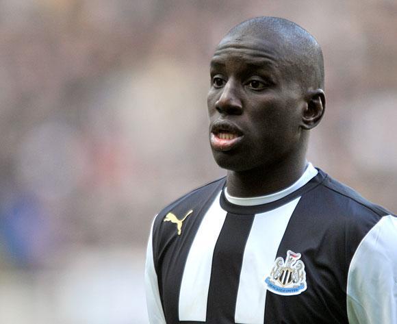 Demba Ba réussit un doublé contre Everton