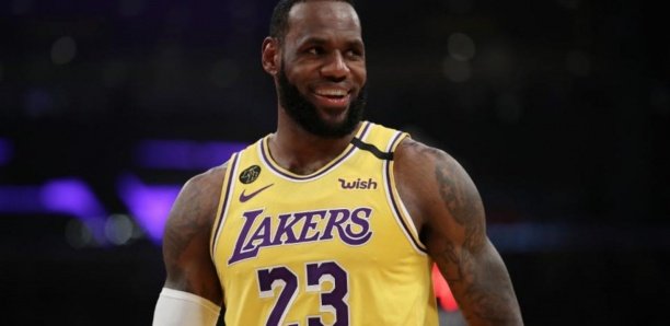 LeBron refuse les messages antiracistes sur son maillot