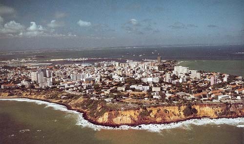 Dakar joue le rôle de leader dans la lutte contre le Sida dans le pays (administrateur civil)