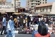 (Reportage) HIVER AU SENEGAL : Les populations envahissent les stands des vendeurs de vêtements lourds dans les marchés.