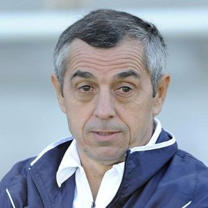 Coach  des Lions : Alain Giresse rempile pour deux ans