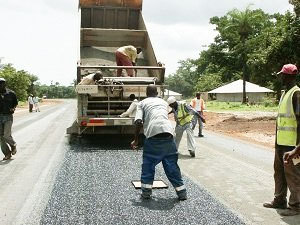 Un officiel annonce la construction de 1.500 kilomètres de route dans les cinq pochaines années