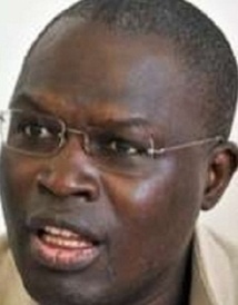 Khalifa Sall copieusement hué par les ambulants