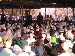 RASSEMBLEMENT DE LA UMMAH ISLAMIQUE A VELINGARA LES FIDELES MUSUSLMANS CONVERGENT VERS LE SITE DU DAAKA DE MEDINA GOUNASSE.