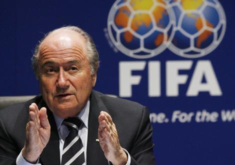 Blatter reconnaît avoir vendu le Mondial au Qatar... Le compte Twitter de la Fifa piraté