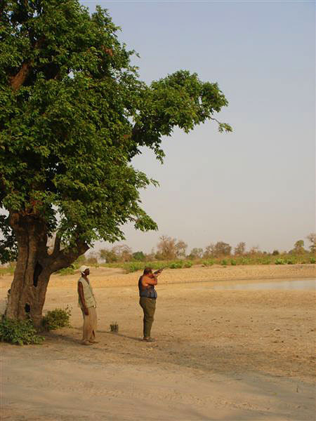 GROUPE BOK DIOM POUR LE DEVELOPPEMENT  DE LATMINGUE :   266 sur 283  notables de Latmingué  bénéficiaires du forage répondent à Emile Wardini