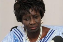 Pénurie d'eau: Mimi Touré brandit un sabre contre les fautifs