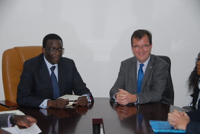 Visite du DG, Chef des opérations financières du Groupe de la Banque mondiale Rencontre avec le Ministre des Finances et avec des femmes leaders.