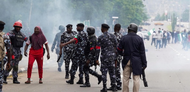 Nigeria: au moins 13 morts lors des manifestations contre la vie chère, selon Amnesty