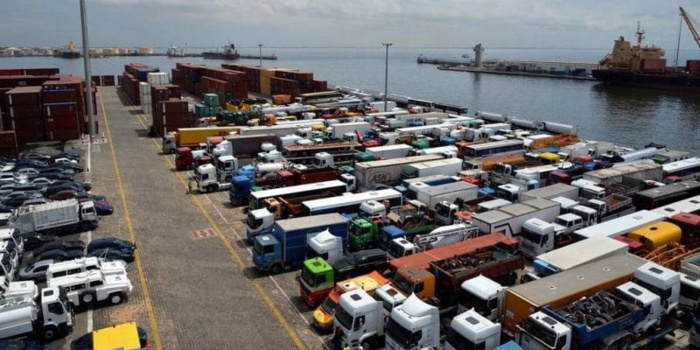 Port de Dakar : la Douane réclame plus de 800 milliards F Cfa à...