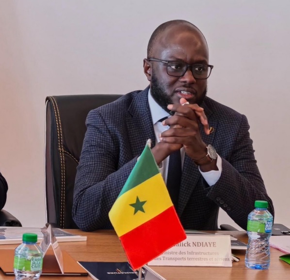 «C’est Macky Sall qui m’a…» : le jour où le nom de l’ancien Président s’est invité à un échange entre El Malick Ndiaye et ses enfants