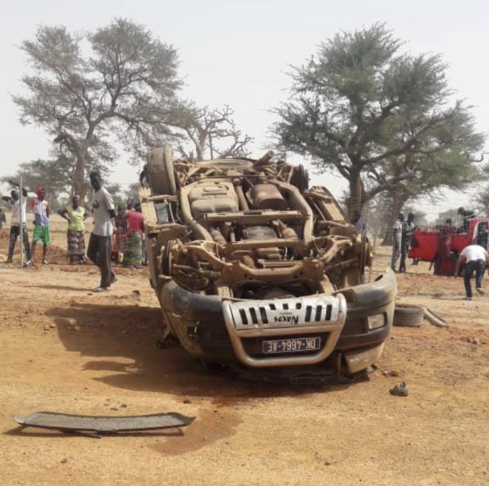 Accident sur l'autoroute Ila Touba : Un 4X4 du cortège du ministre conseiller Coumba Ndoffène fait un tonneau occasionnant 7 blessés graves