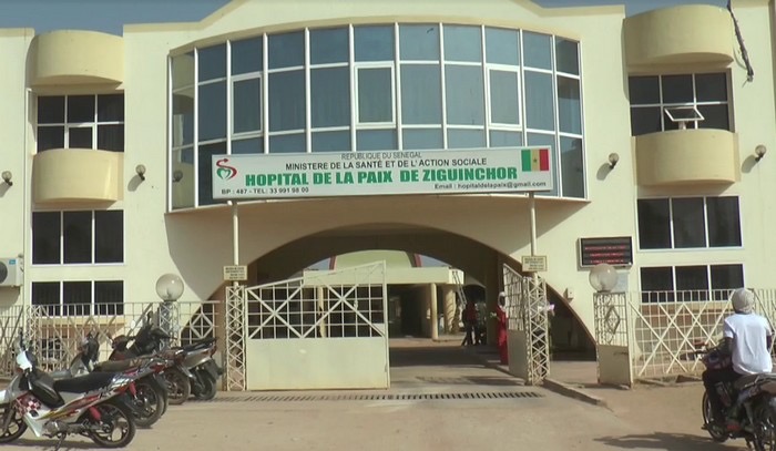 Ziguinchor : L'Hôpital de la Paix dépourvu de médecins urgentistes, fait face à des eaux usées au laboratoire et à la pédiatrie.