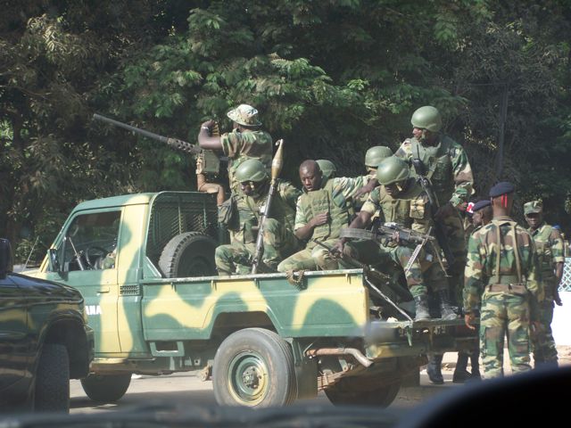 Des militaires tirent sur des élèves à Oulampane et en blessent deux