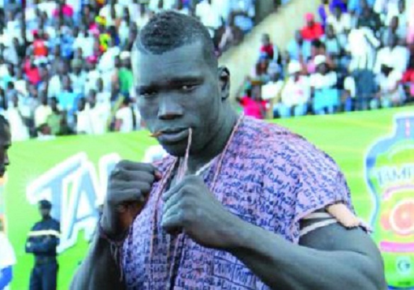 Placé sous mandat de dépôt pour CBV : Malick Niang perdu par ses biceps