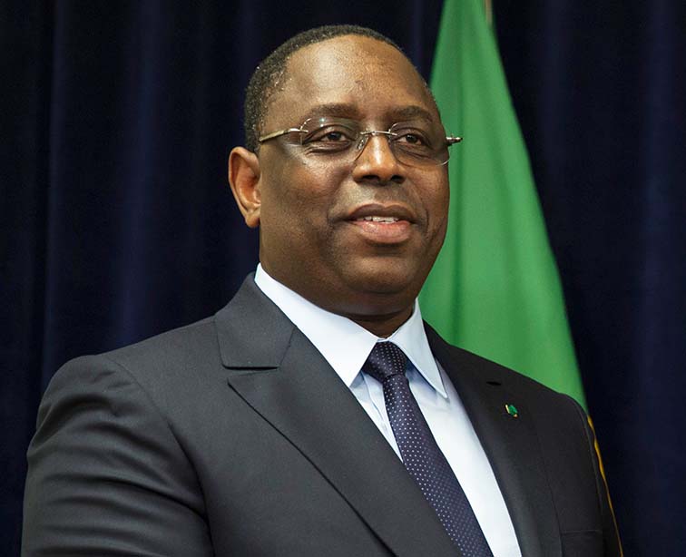 Récital Coran : Macky Sall félicite Sokhna Ndatté Cissé, championne du monde