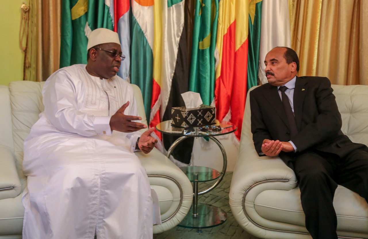 En provenance de Milan, Macky Sall fait escale en Mauritanie