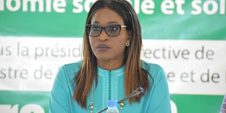"Crise" à l'Assemblée nationale : Zahra Iyane Thiam demande à Diomaye Faye d'organiser un dialogue