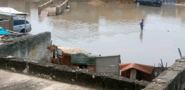 Médina Mbaba et Fass Cheikh Tidiane sous les eaux : L'appel à l'aide des sinistrés