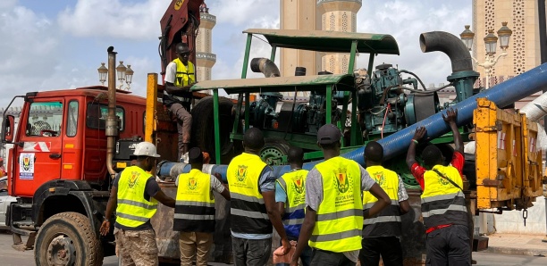 Le Maire de Dakar Barthélémy Dias au secours des populations de Touba touchées par les inondations