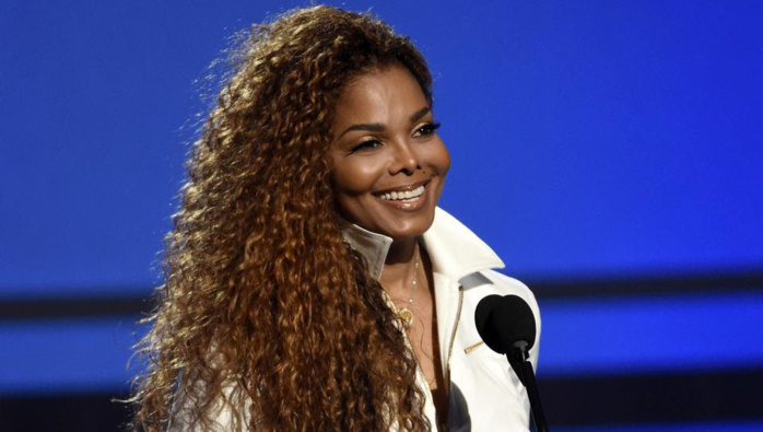 Janet Jackson, rétablie, repart en tournée