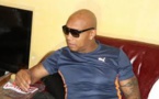 El Hadji Diouf a-t-il toujours la cote ? Réponse dans cette vidéo tournée à Colobane