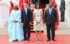 REGARDEZ. Les images de la visite du couple présidentiel américain à Dakar