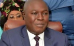 Arona Coumba Ndoffène Diouf exige l’extradition et le jugement de Macky Sall pour haute trahison