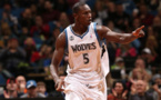 NBA - Gorgui Dieng et les Wolves renversent les Raptors