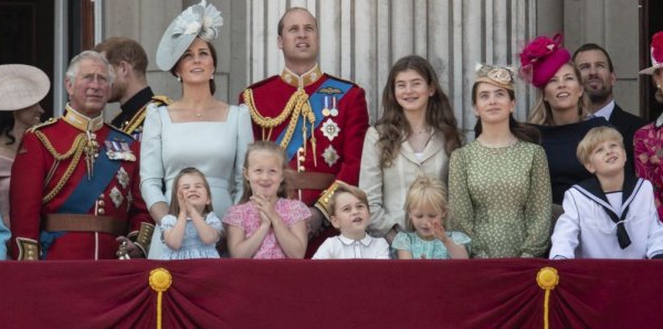 Kate Middleton a tenu à emmener le prince George à l'école le lendemain de son accouchement