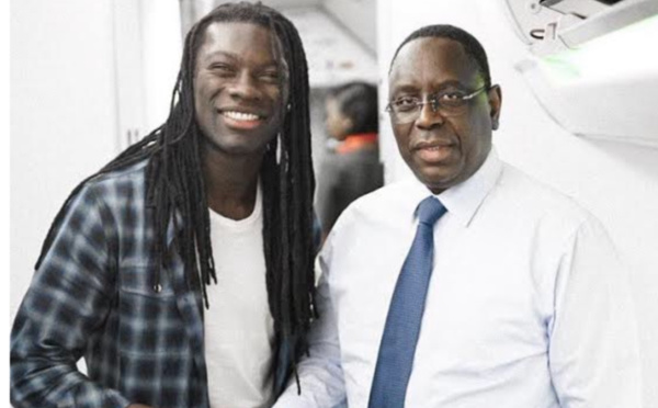 Bafétimbi Gomis a voyagé avec le Président Macky Sall à bord d’un vol Air Sénégal